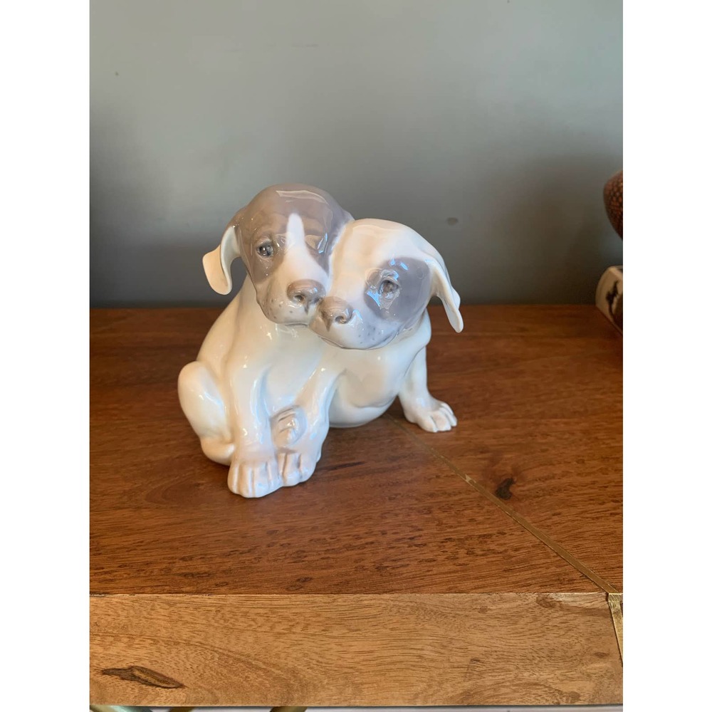 Vintage Royal Copenhagen Porcelain Puppies Figurine #260 circa 1960’s